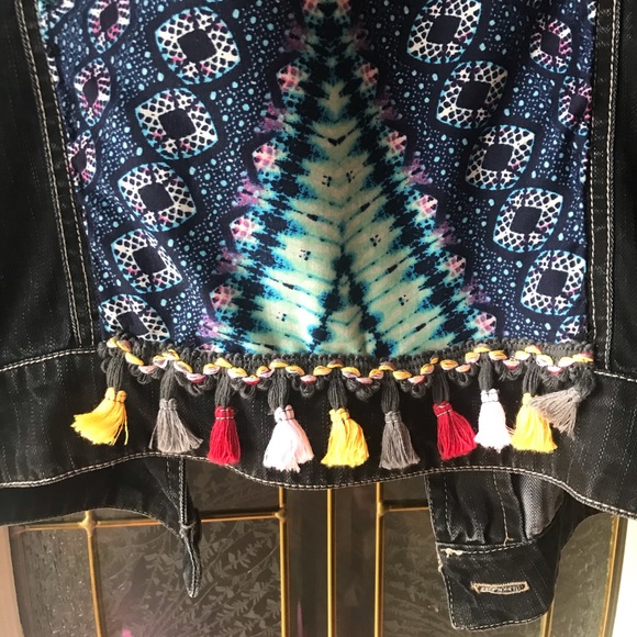 Jean jacket - Picture 8 of 11